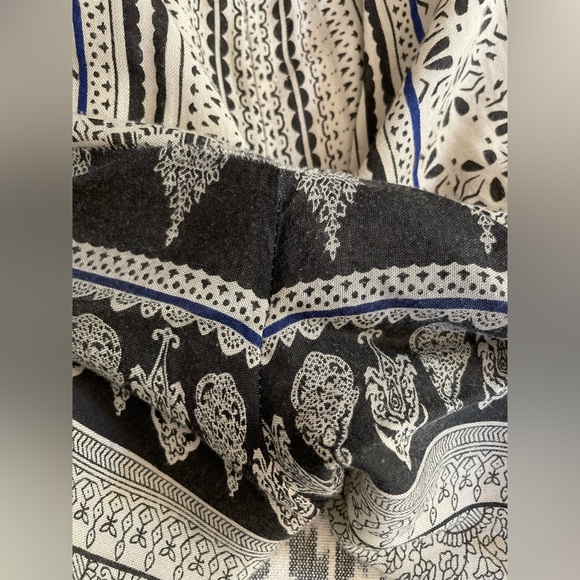 Women’s Casual Wide-Leg Pant - Picture 10 of 16